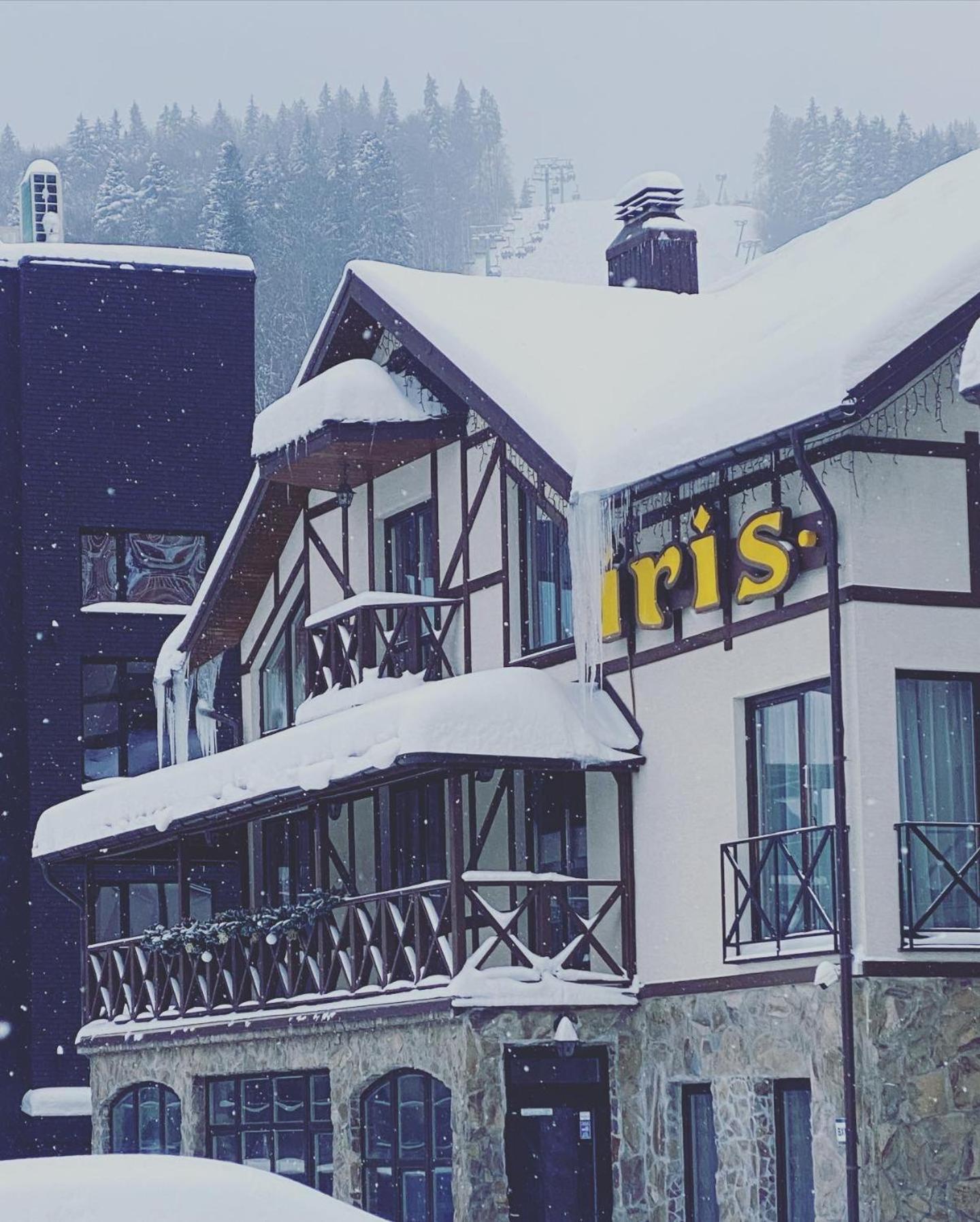 Iris Hotel Bukovel Exterior photo